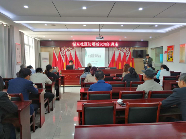 縣科技局圍繞“5.12”防災(zāi)減災(zāi)活動日陸續(xù)開展系列新時代文明實踐志愿服務(wù)活動1.jpg