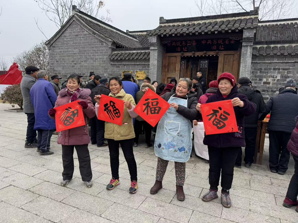 全椒縣馬廠(chǎng)鎮(zhèn)崗楊村：情系群眾賀新春 暖心送福至基層